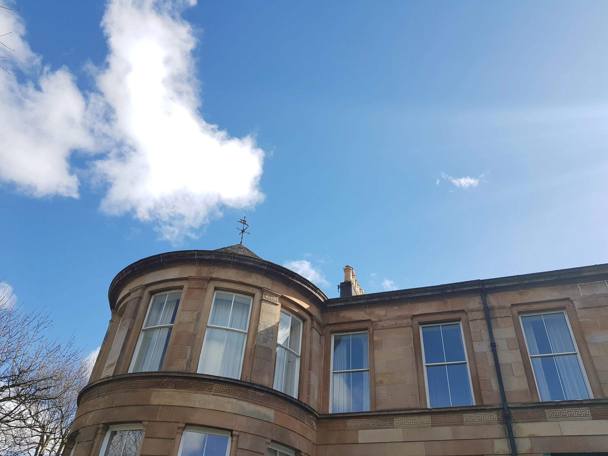 Friendly window cleaning professional, Glasgow